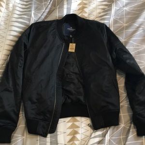 BRAND NEW! American Eagle Black Bomber Jacket